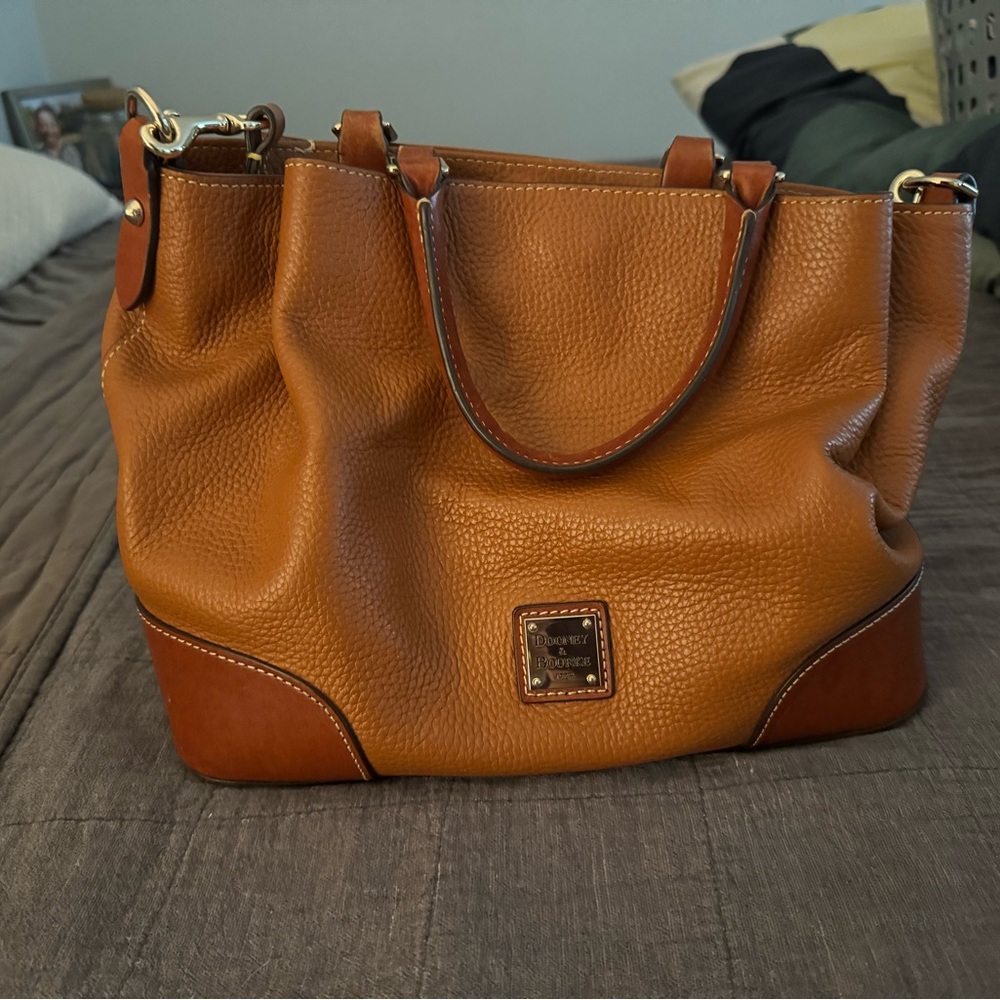 EUC Dooney and Bourke Bag and Wallet